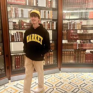 Meet your Posher, CJ